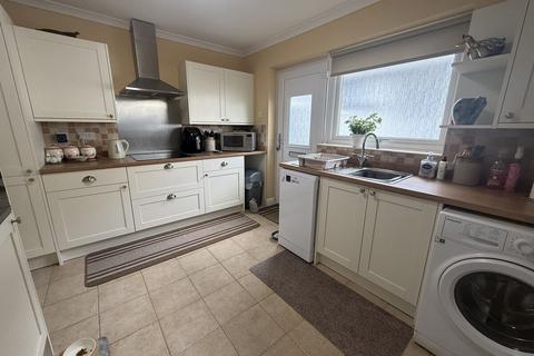 undefined, 27 Ty'n Coed, Llangefni, LL77