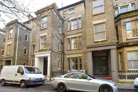 3 bedroom flat for sale, Victoria Park, Dover, Kent