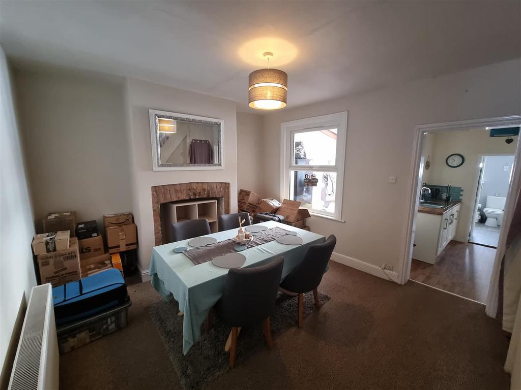 Dining Room.jpg