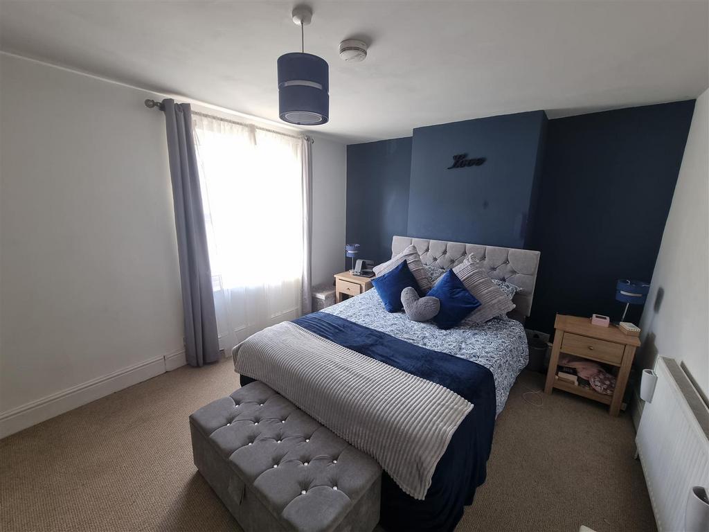 Master Bedroom.jpg