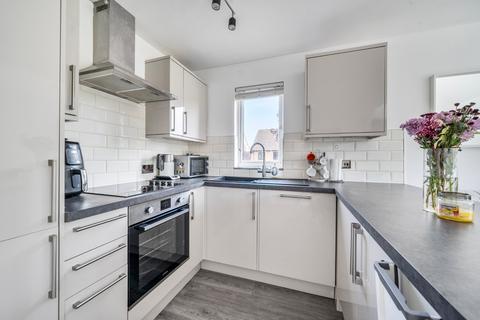2 bedroom maisonette for sale, Ladygrove Drive, Surrey GU4