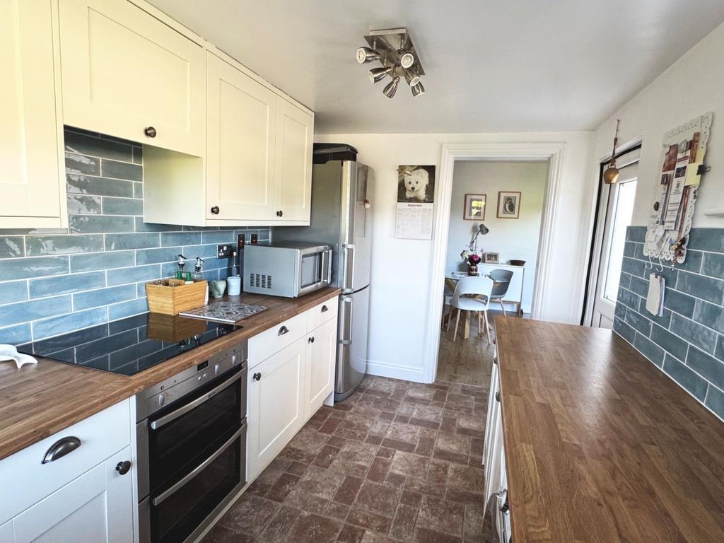 Kitchen Left