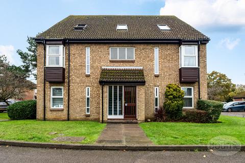 1 bedroom apartment for sale, Hodgson Gardens, Guildford, Surrey, GU4