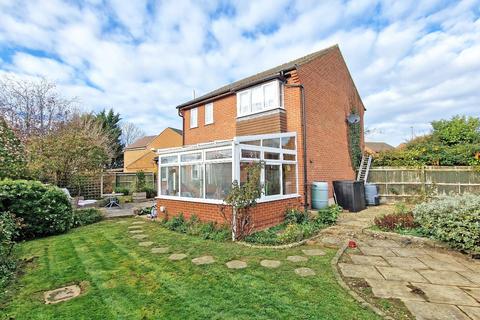 3 bedroom detached house for sale, Derwent Road, Bicester