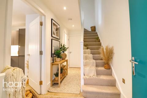 undefined, Sheppard Mews, Basildon
