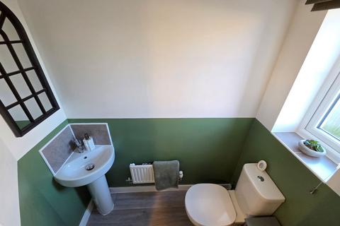 3 bedroom semi-detached house for sale, Eagle Avenue, Barnsley, S75