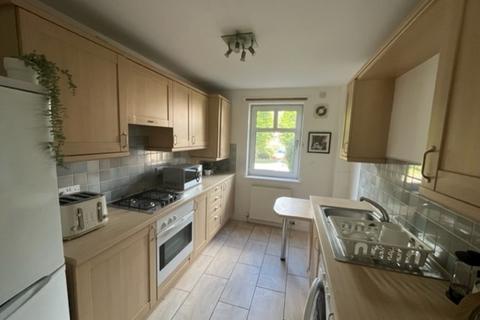 2 bedroom flat to rent, Sinclair Place, Edinburgh EH11