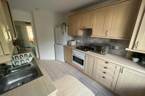 2 bedroom flat to rent, Sinclair Place, Edinburgh EH11