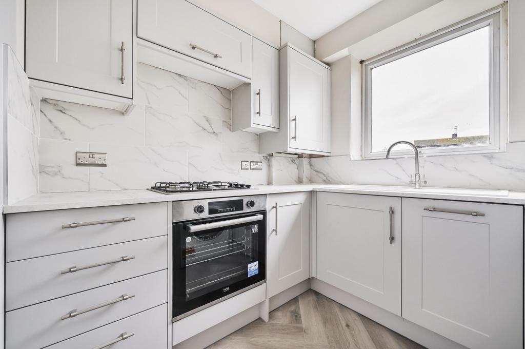 Kitchen (2)