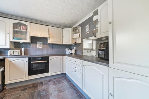 3 bedroom terraced house to rent, Louvain Road Greenhithe DA9