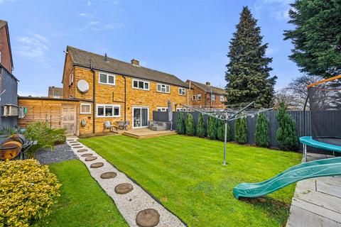 undefined, Selkirk Grove, Milton Keynes MK3