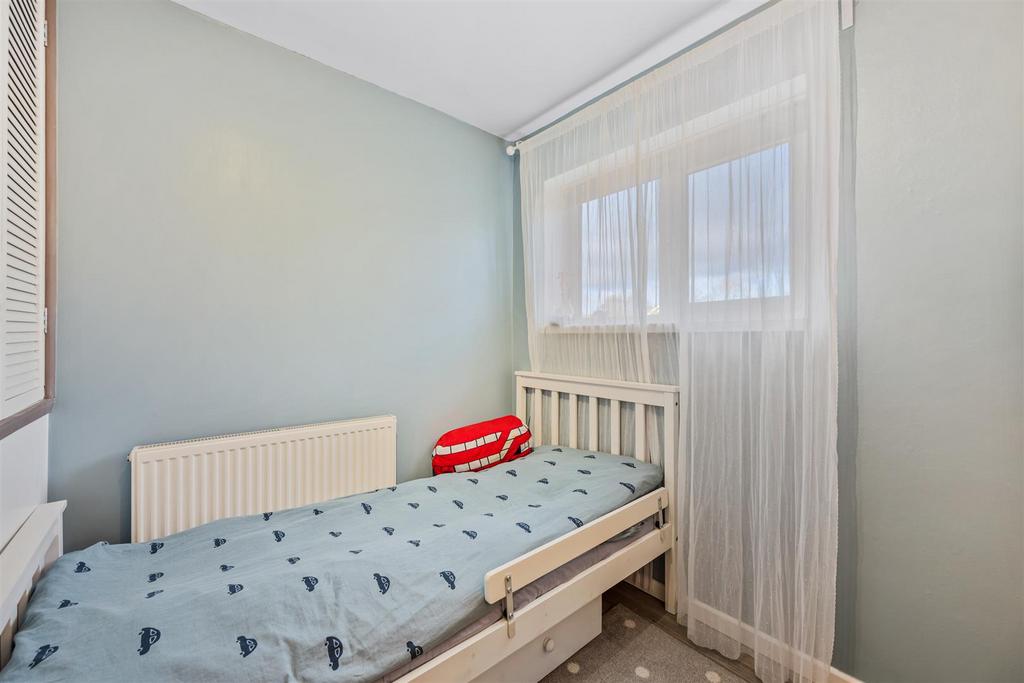 7 Selkirk Gr Web24.jpg