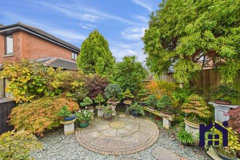 4 bedroom detached house for sale, Poplar Drive, Coppull, PR7 4LS