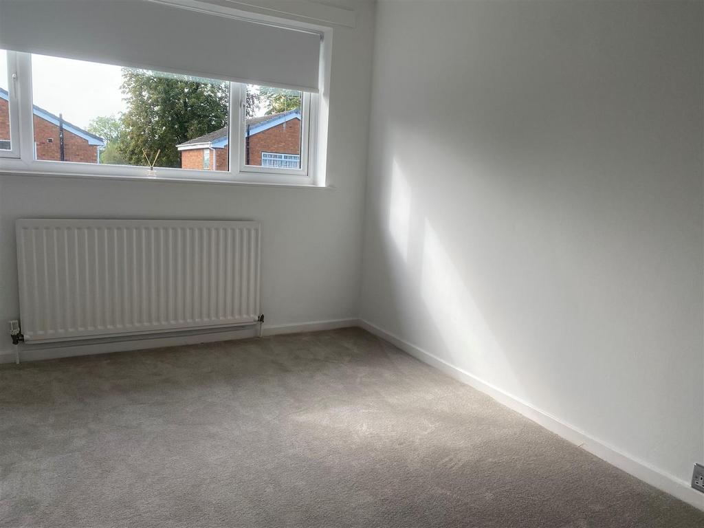 Bedroom 5.jpg