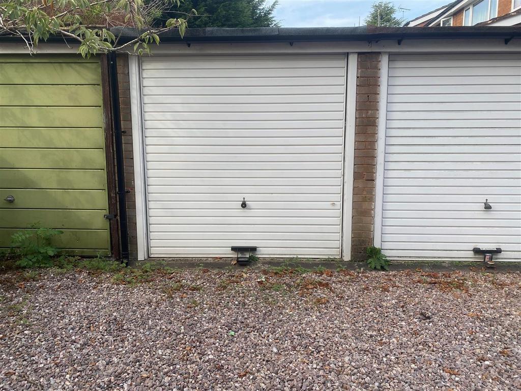 Garage.jpg