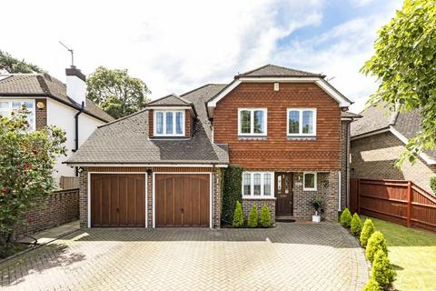 undefined, Warwick Close, Hampton TW12