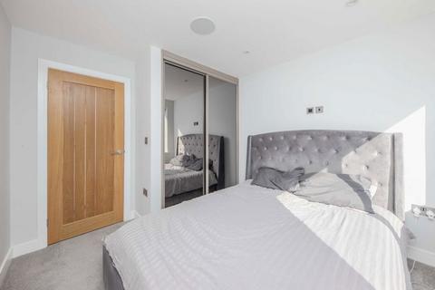 2 bedroom house to rent, Surbiton Hill Road, Surbiton KT6