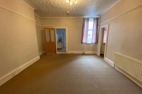 3 bedroom apartment to rent, Stanhope Road, South Shields, Tyne and Wear, NE33