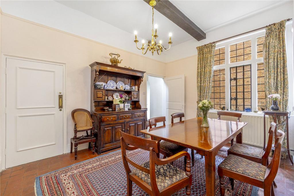 Breakfast Room