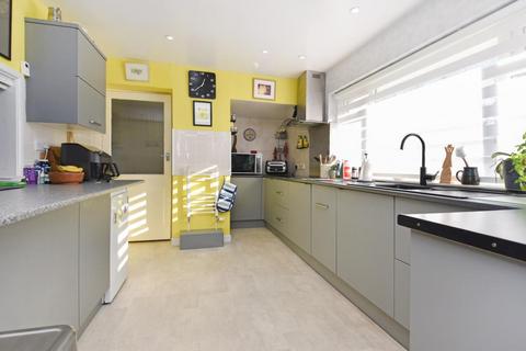 3 bedroom detached bungalow for sale, Plymtree, Cullompton