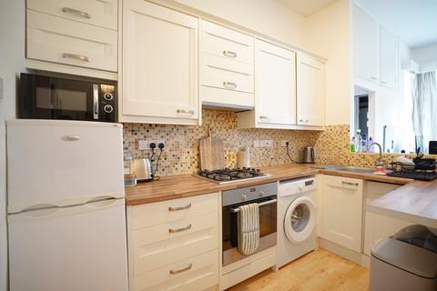 1 bedroom flat for sale, Cintra Park, Crystal Palace, London, SE19