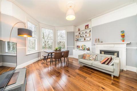 3 bedroom flat to rent, Mowbray Road, London NW6