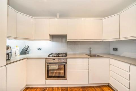 3 bedroom flat to rent, Mowbray Road, London NW6
