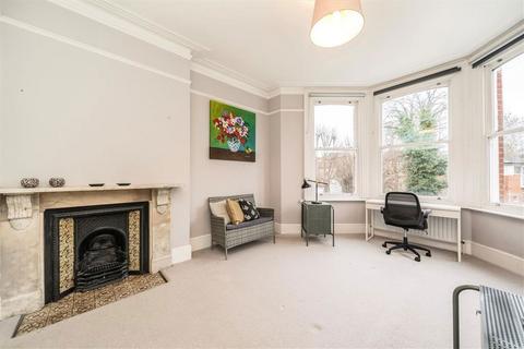 3 bedroom flat to rent, Mowbray Road, London NW6