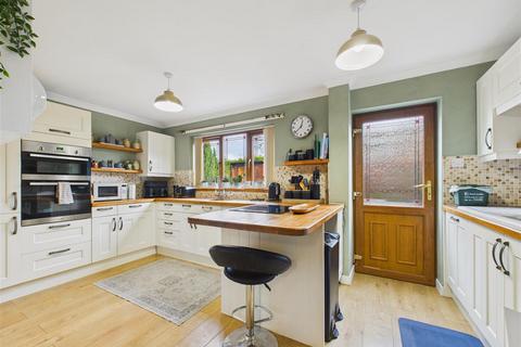 5 bedroom detached house for sale, Broadacre Park, Brough
