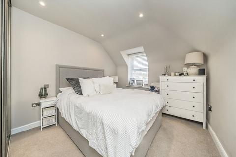 1 bedroom flat to rent, Springfield Lane, Weybridge KT13