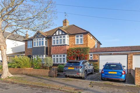 Fairholme Road, Ashford, TW15