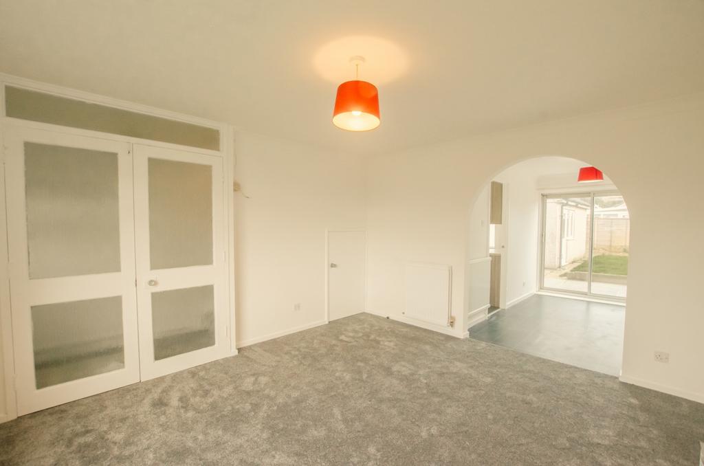 7 Kernow Close TPS Bodmin 01208 74182-04