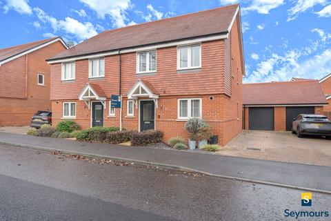 4 bedroom semi-detached house for sale, Keens Lane, Surrey GU3