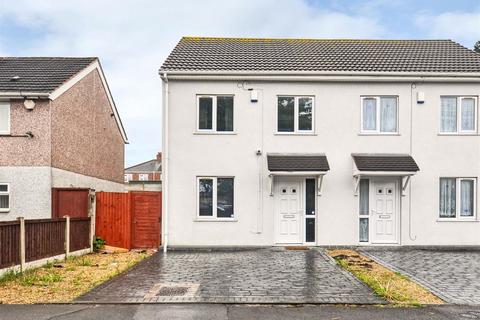 3 bedroom semi-detached house to rent, 6 Wessex Road, Parkfields, Wolverhampton