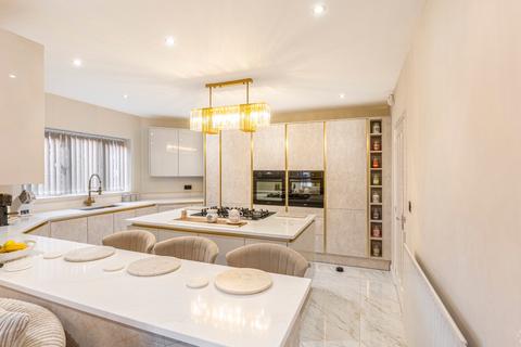 4 bedroom detached house for sale, Streetly, Sutton Coldfield, West Midlands, B74