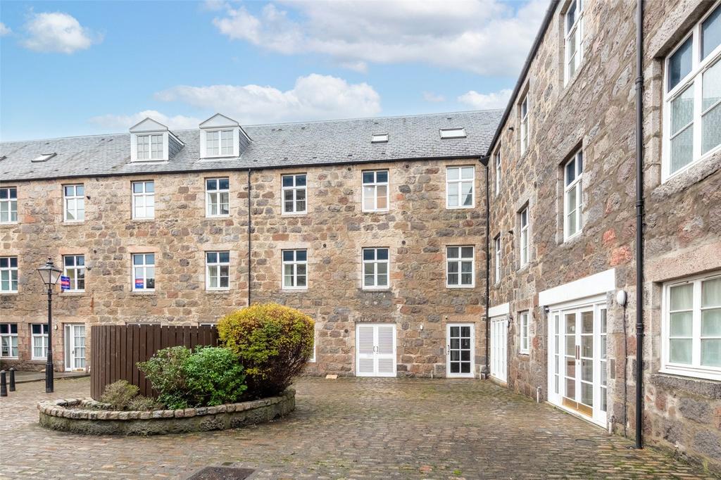 Ivory Court 27
