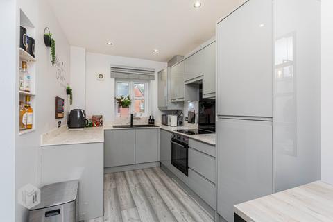 2 bedroom apartment for sale, Kingsbury Close, Bury, Greater Manchester, BL8 1WA