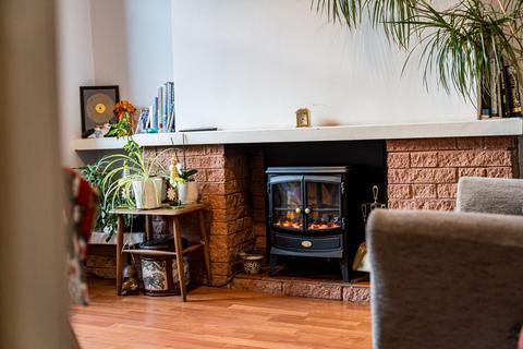 2 bedroom terraced house for sale, Field Bank Grove, Manchester M19