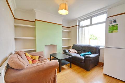 4 bedroom semi-detached house to rent, Mackie Grove, Filton, Bristol, South Gloucestershire, BS34