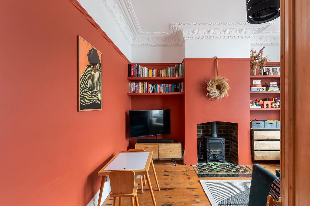 8 V8 ARD - Living Room D.jpg