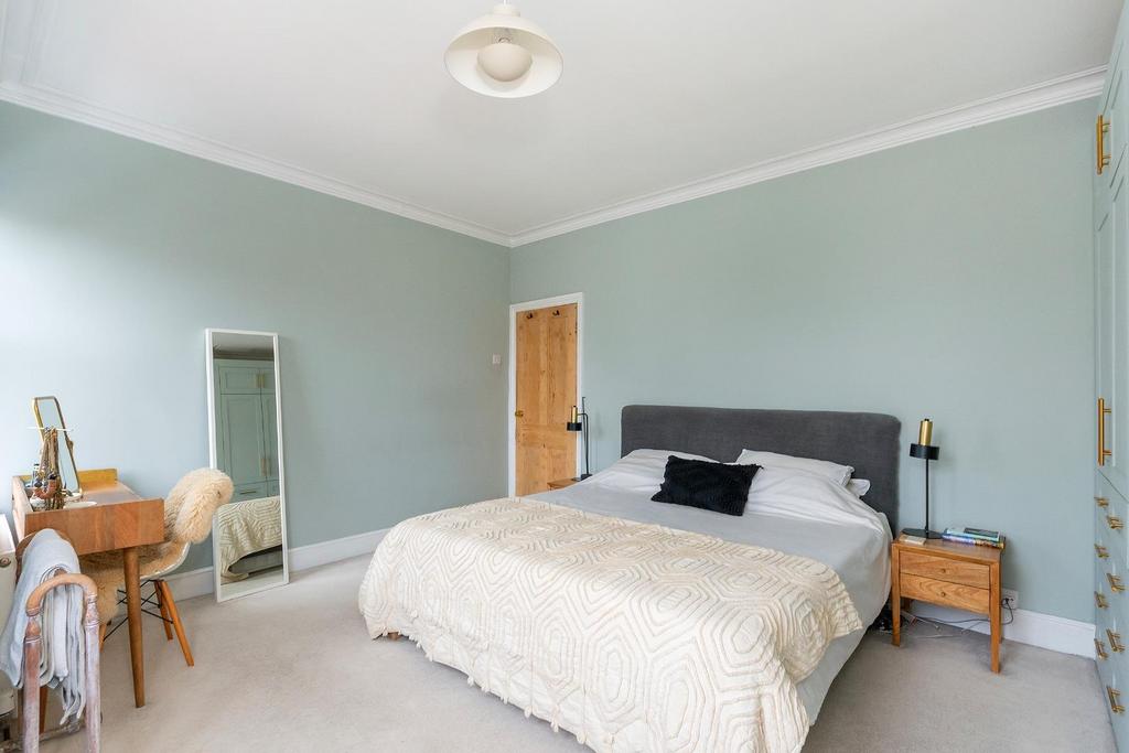 8 V8 ARD - Bedroom A.jpg