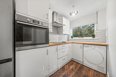 3 bedroom semi-detached house for sale, Temple Road, Ipswich, IP3