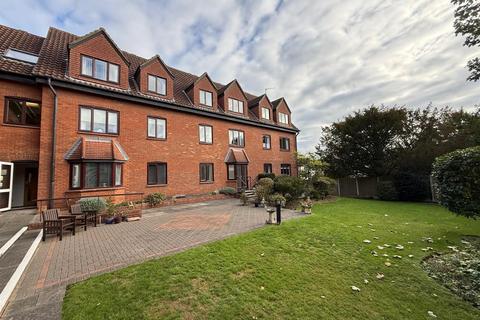 1 bedroom retirement property for sale, Chelmsford Road, Shenfield, Brentwood