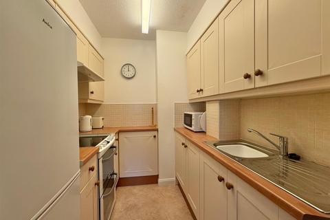 1 bedroom retirement property for sale, Chelmsford Road, Shenfield, Brentwood