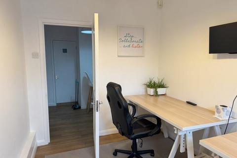 Office to rent, 1 Cobden Rd Sevenoaks TN13 3UB