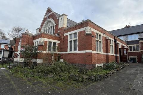 Office to rent - The Avenue, Kidsgrove