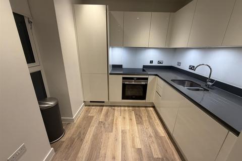 1 bedroom apartment to rent, Millar House, Station Road, Borehamwood