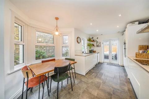 4 bedroom terraced house for sale, Leahurst Road, London SE13
