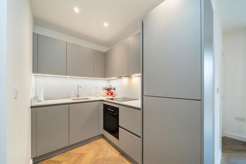 undefined, Mile Walk, LONDON NW6