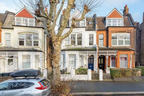 undefined, Kings Avenue, London N10